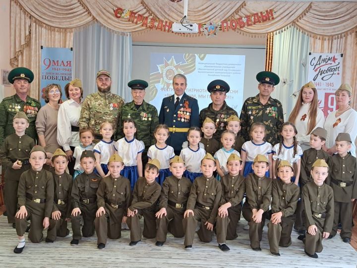 Сегодня в садике «Солнышко» прошел фестиваль военно-патриотической песни