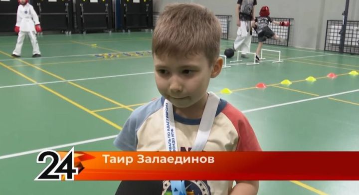 «Он с медалью своей не расстаётся»