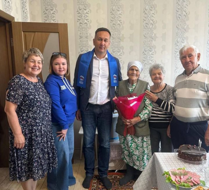 Жительница Высокой Горы отметила 90-летний юбилей