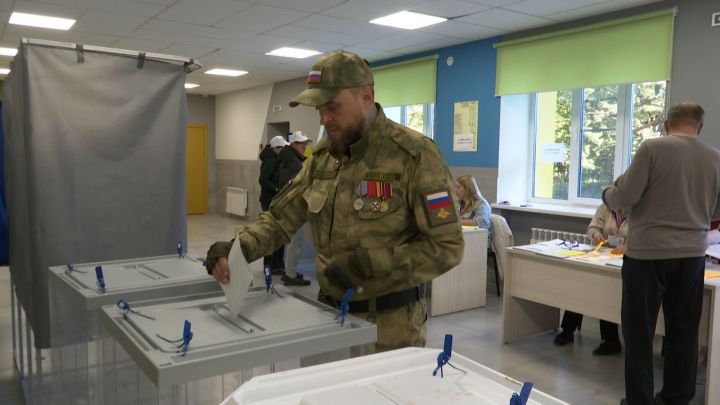 Первыми на избирательные участки: ветераны СВО голосуют за будущее Татарстана