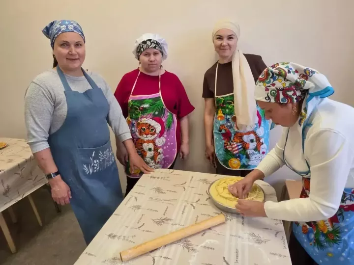 В Высокогорском районе мамы особых детей освоили приготовление зур бэлеша