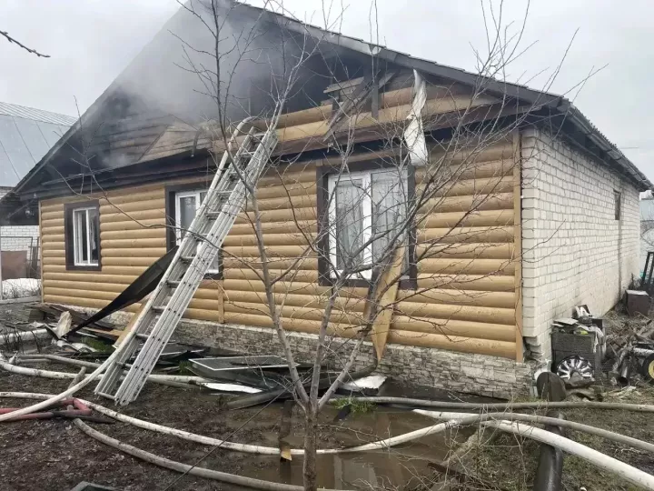 Сегодня в селе Высокая Гора на улице Кооперативная произошёл пожар