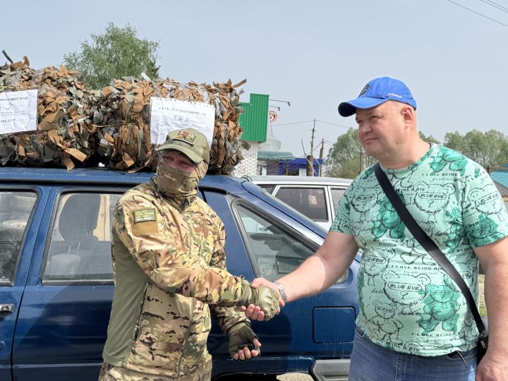 В Калинино отправили гуманитарную помощь бойцам СВО