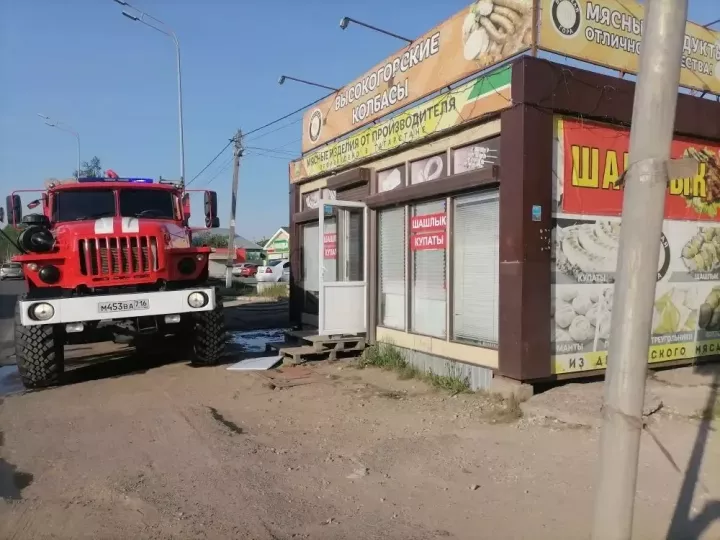 В селе Высокая Гора произошёл пожар в магазине