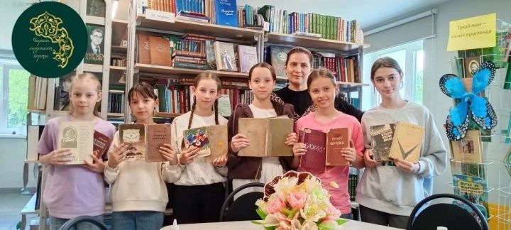 В Чиршинском ДК прошёл мастер-класс «Мастерская книжных чудес» ко Дню библиотек