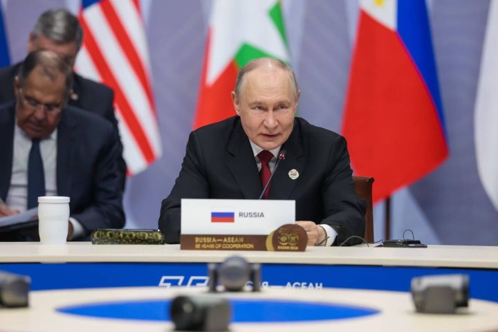 Путин: АСЕАН пользуется авторитетом в мире и выдержала испытание временем