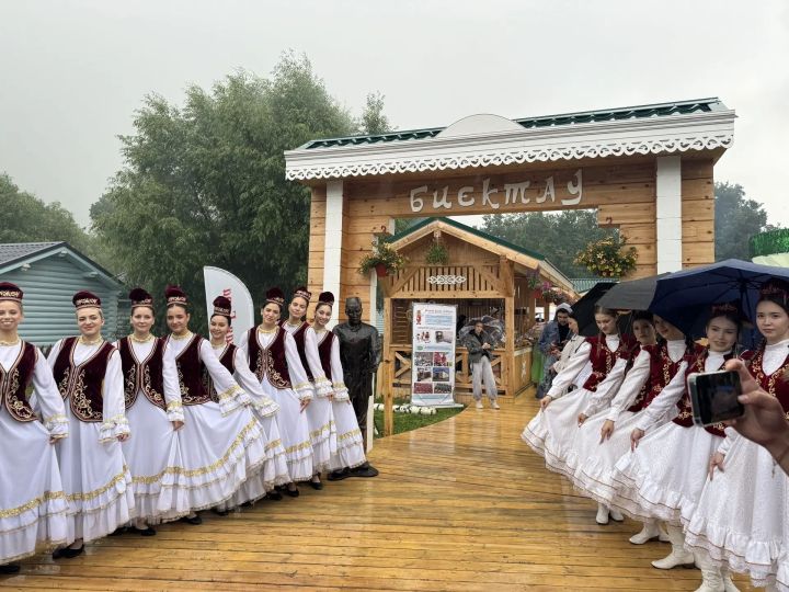 Дождь Сабантую не помеха! В Мирном кипит праздник