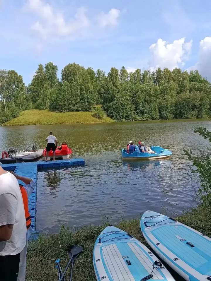 Гости агрофермы «Светлое озеро» оценили сыры и прогулки на катерах
