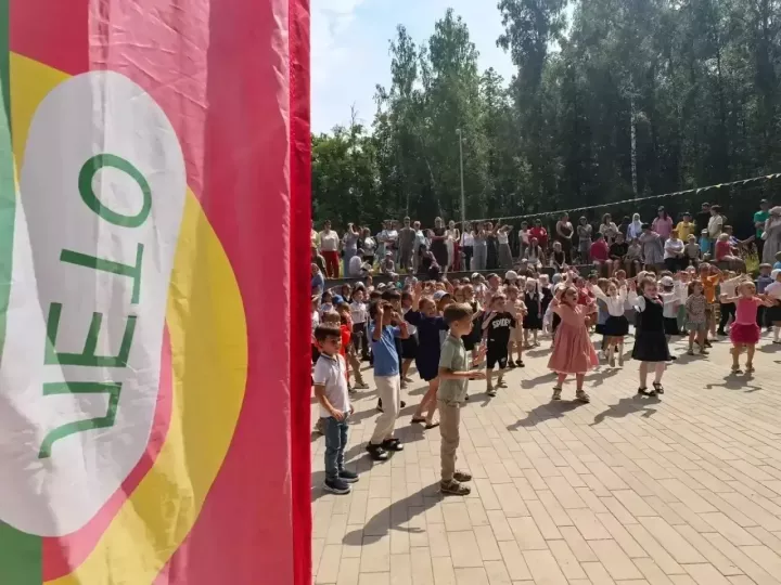 Более 180 первоклассников Высокогорского района получили портфели