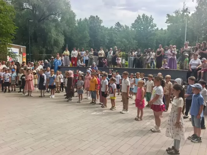 Более 180 первоклассников Высокогорского района получили портфели