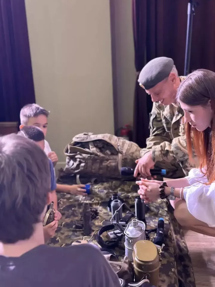 В Чиршинском СДК прошла встреча школьников с участником СВО