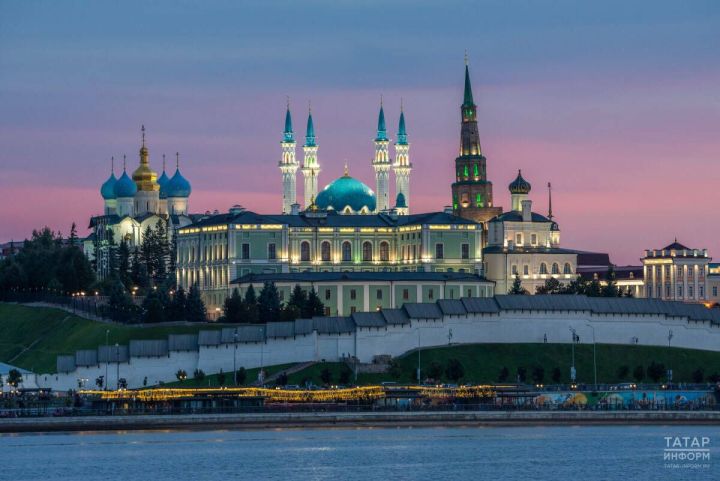 Болельщикам Россия – Иран посоветовали посетить Кремль и Кабан