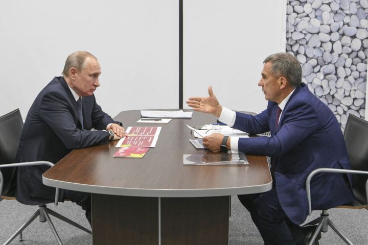 Дмитрий Песков назвал отношения Путина и Минниханова очень доверительными