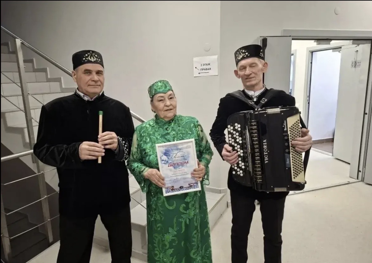 Галия Камалова с коллегами 