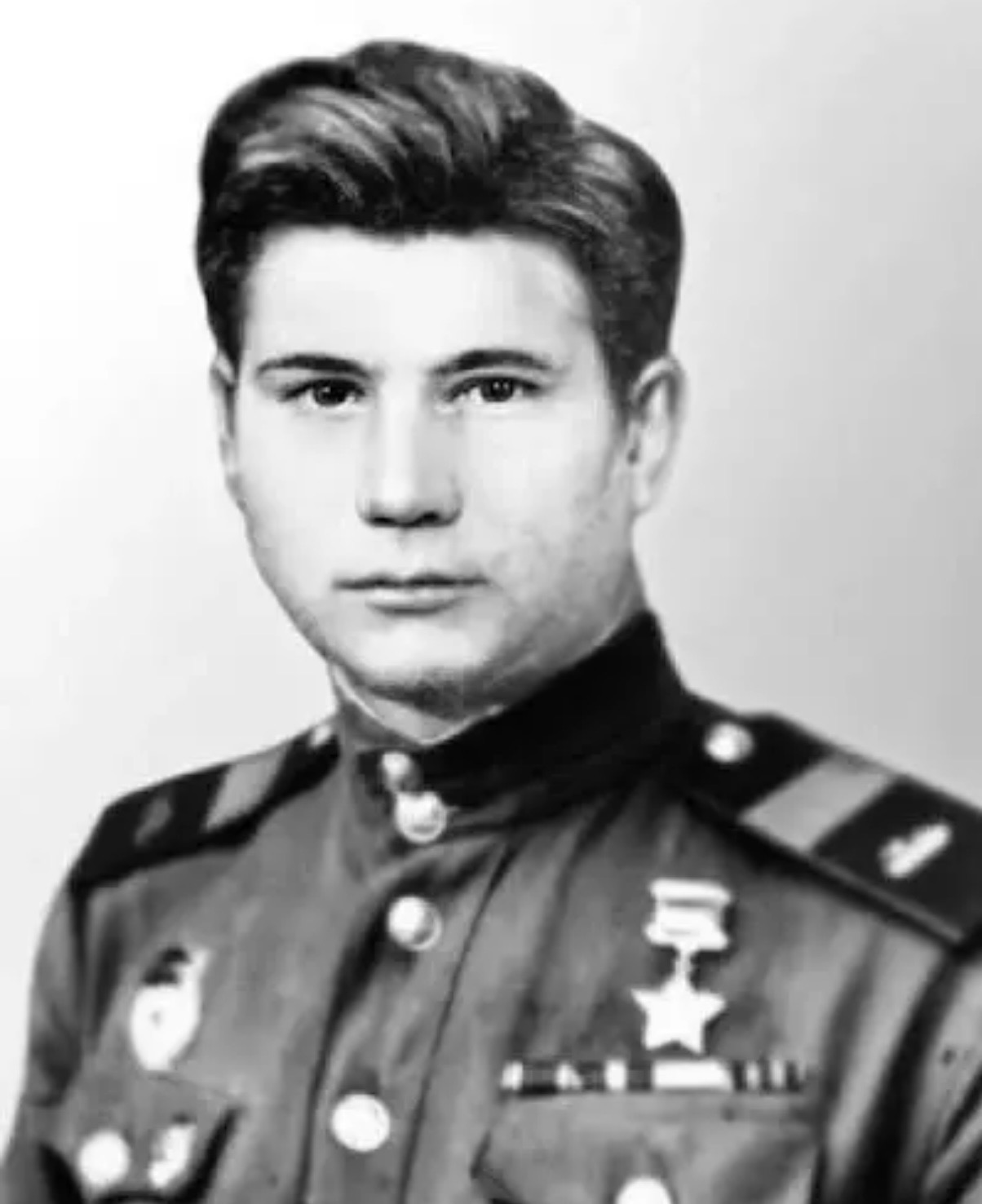Портрет Николая Липатова 
