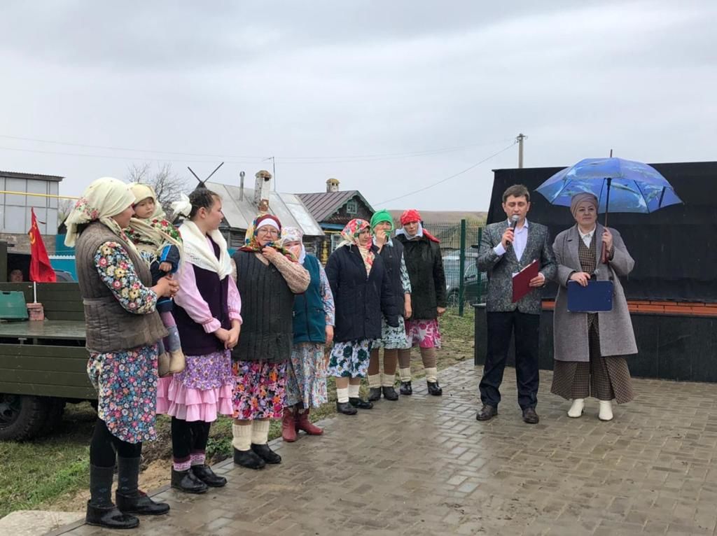 В селе Татарская Айша прошло торжественное открытие мемориала
