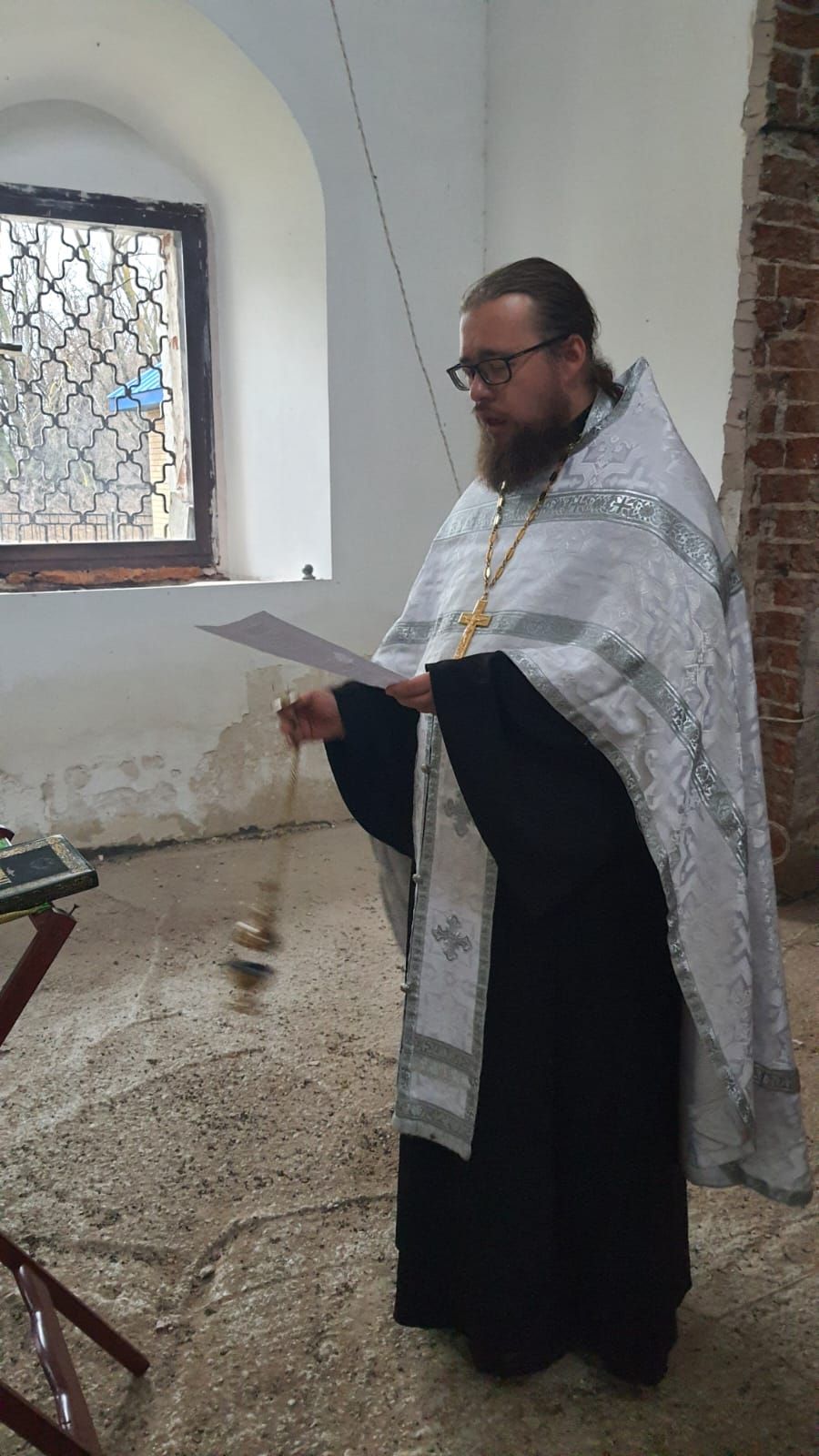 В храме в Соловцово молитвенно почтили убиенного за веру настоятеля