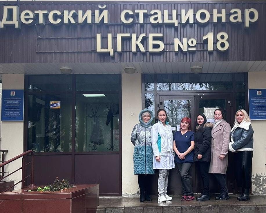 Педагоги Высокогорской школы №3 посетили детский стационар №18 городской клинической больницы Казани