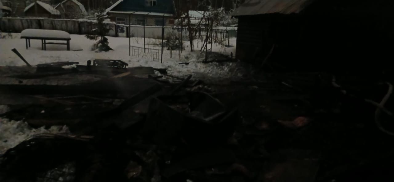 На пожаре в Высокогорском районе обнаружили труп женщины