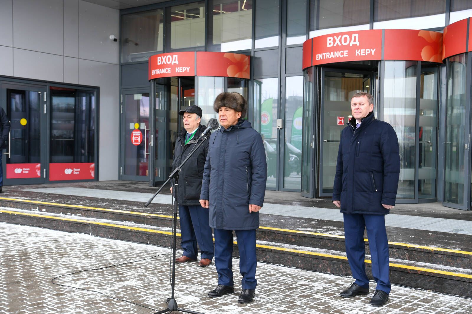 Сельхозуправлениям Татарстана передали ключи от новых автомобилей
