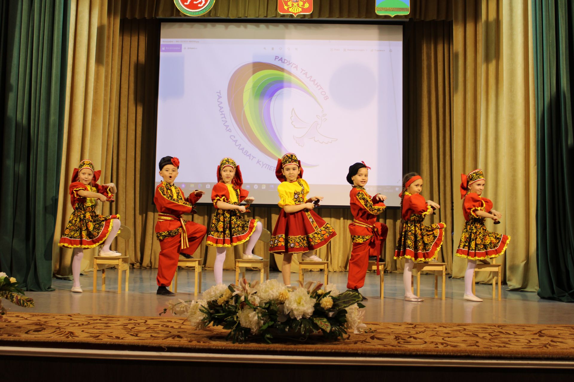 Воспитанники детсадов приняли участие в районном конкурсе «Радуга талантов» (+ФОТО)