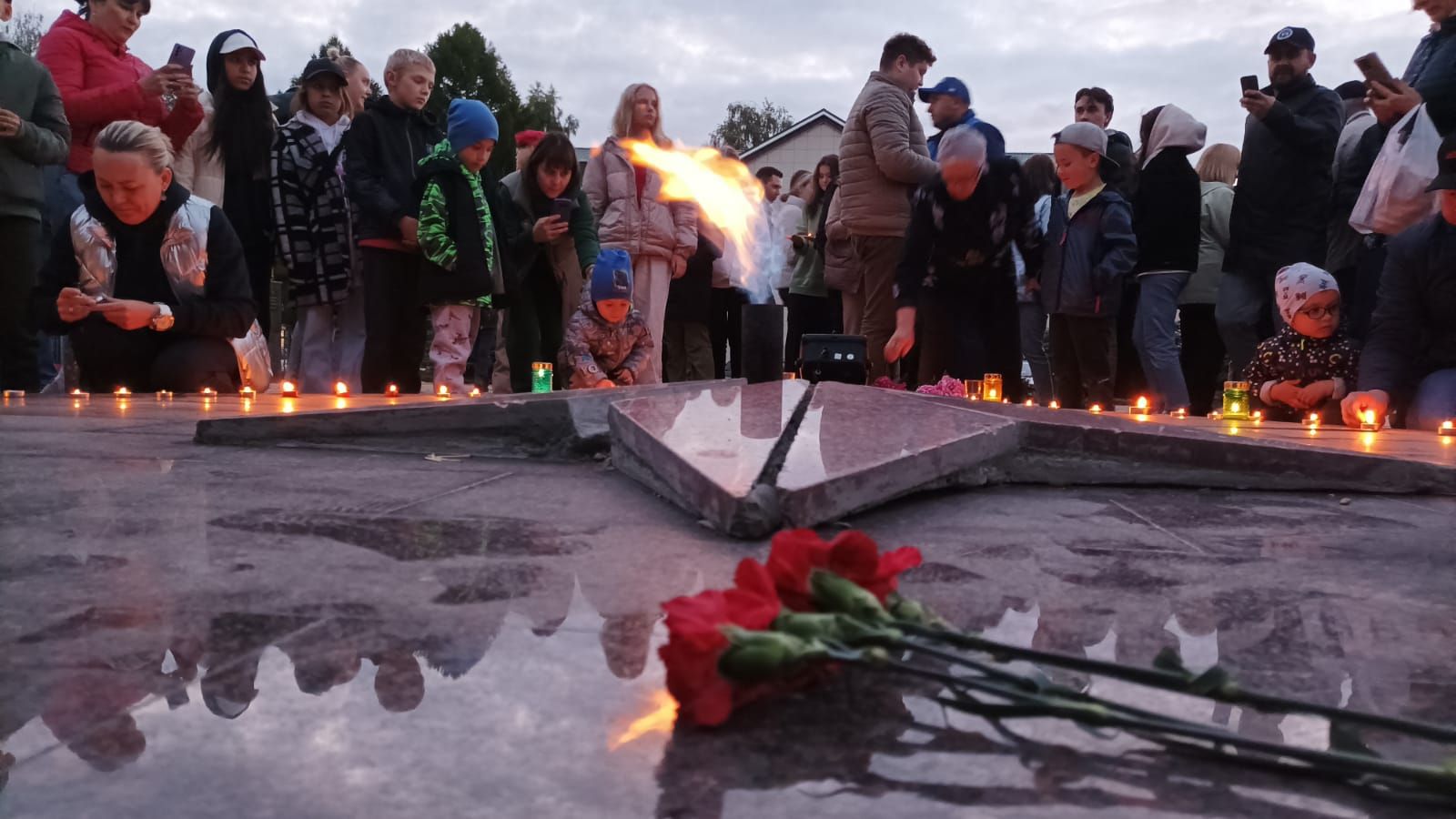 На Аллее Славы высокогорцы зажгли «Свечу памяти»