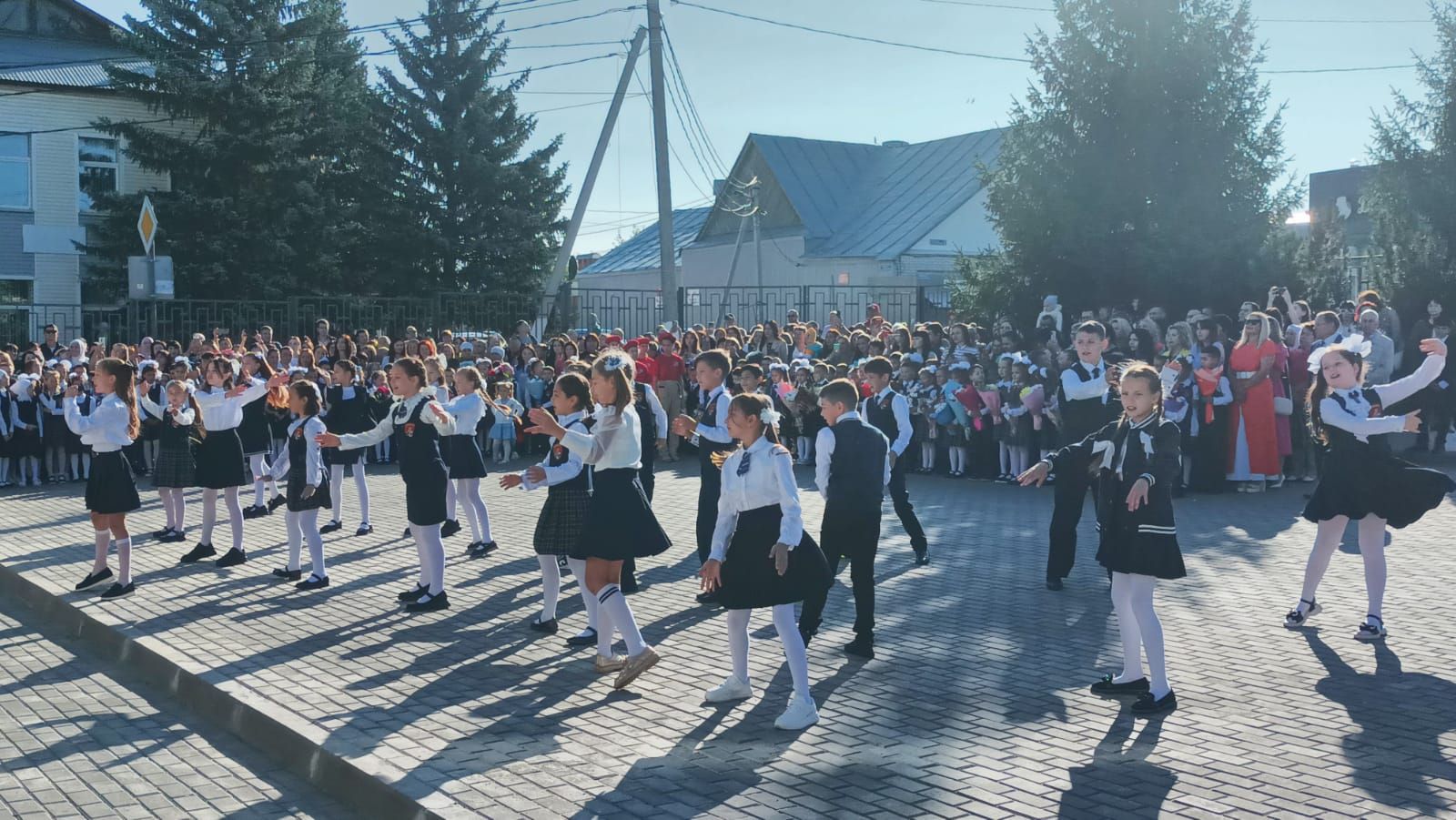 В Высокогорском районе в День знаний открыли новые школы