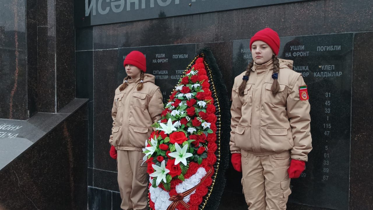 Сегодня в Парке Победы состоялся митинг в честь Дня Героев Отечества