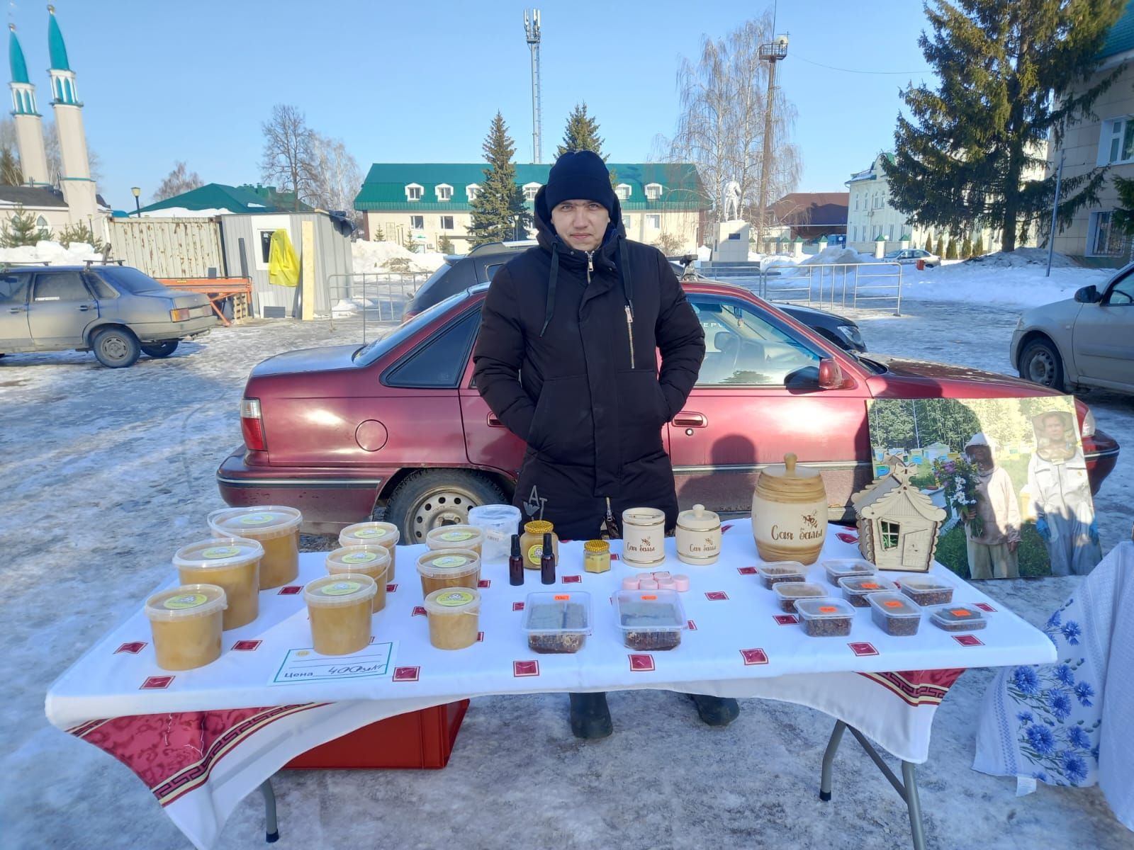 У избирательного участка прошла сельхозярмарка