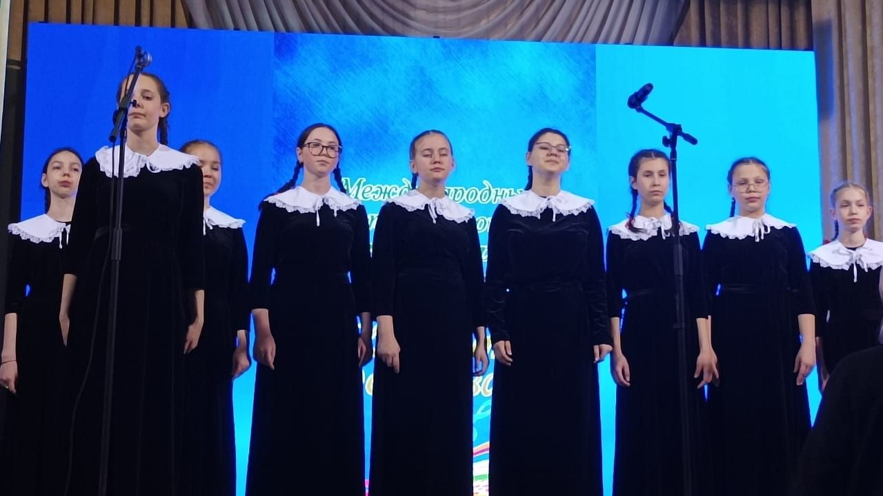 Состоялся восьмой Международный фестиваль-конкурс хоровых и творческих коллективов «Колориты детства»