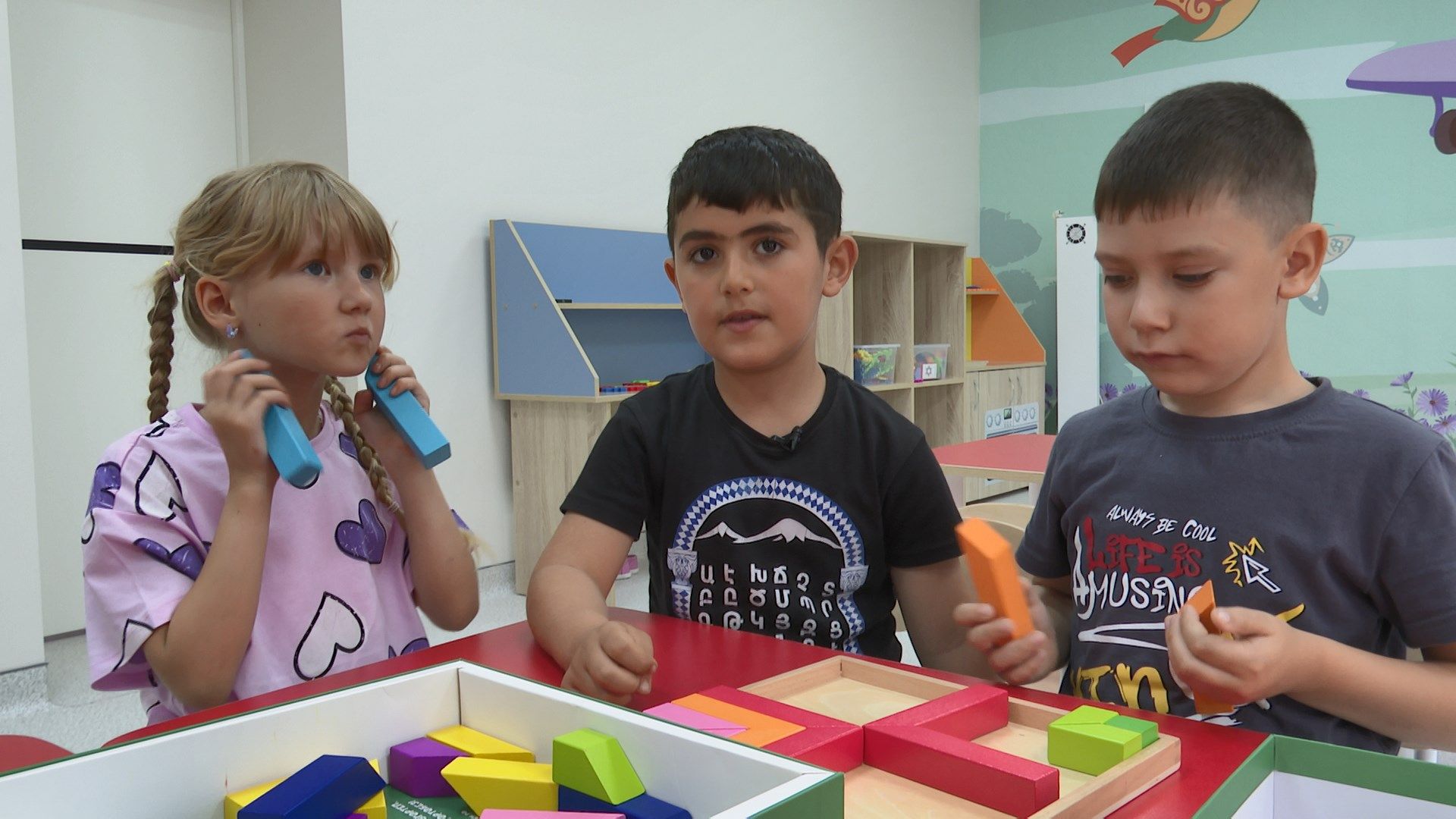 Юный полиглот из Дубъяз: как 7-летний мальчик освоил три языка