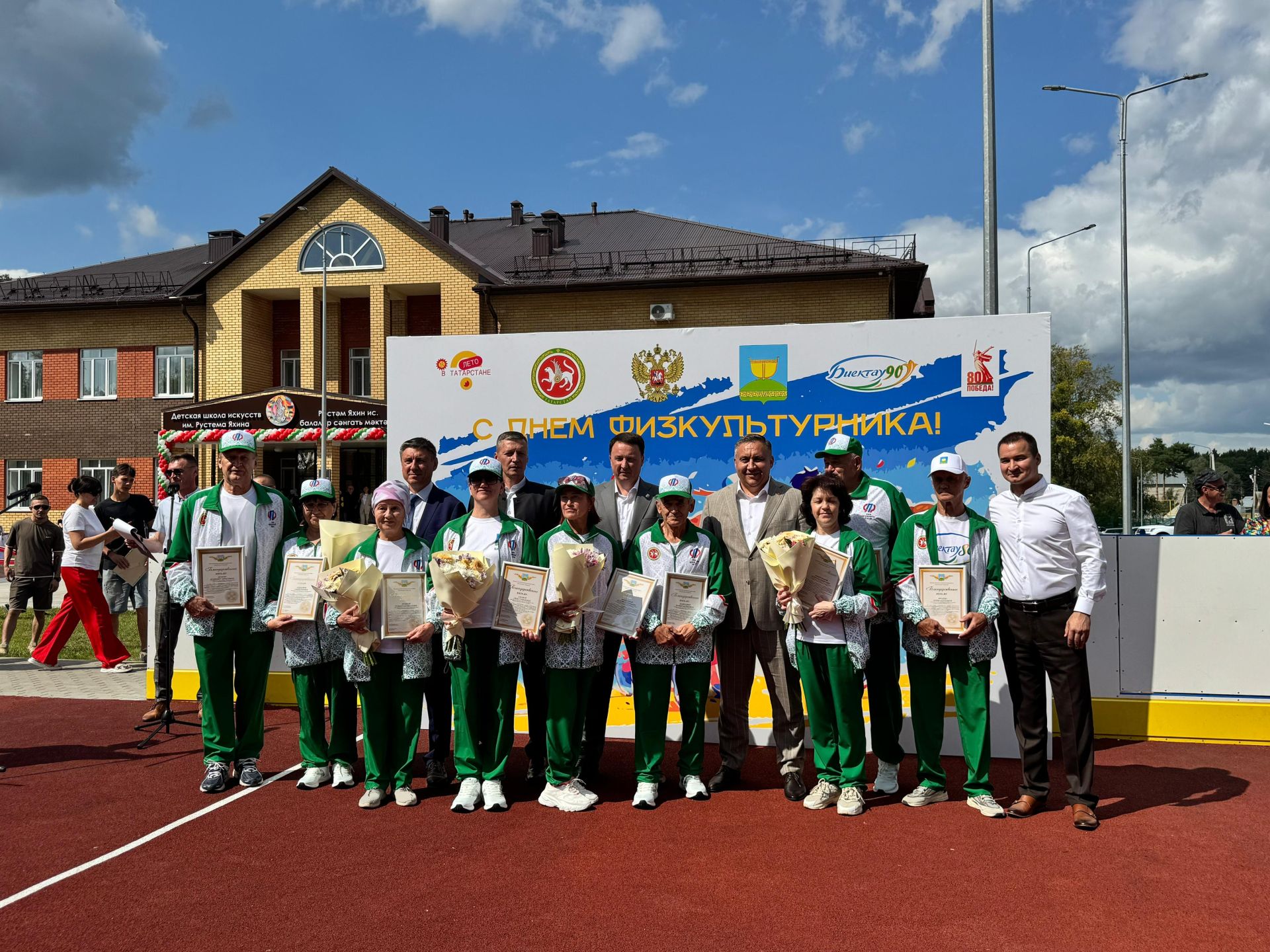 В поселке ж.д.ст.Высокая Гора открыта Школа искусств имени Рустема Яхина