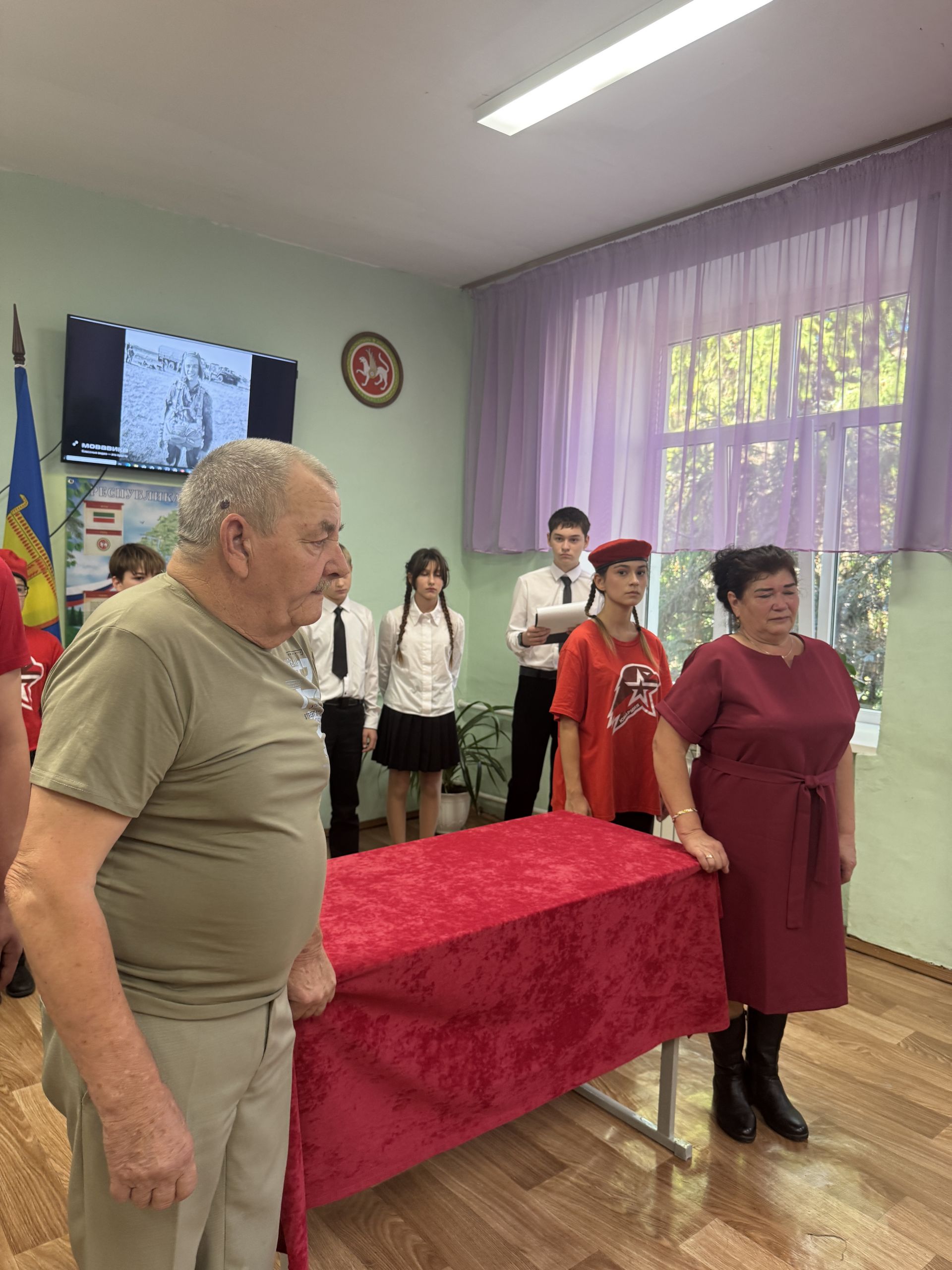 В Высокогорском районе увековечили память участника СВО Александра Шулаева