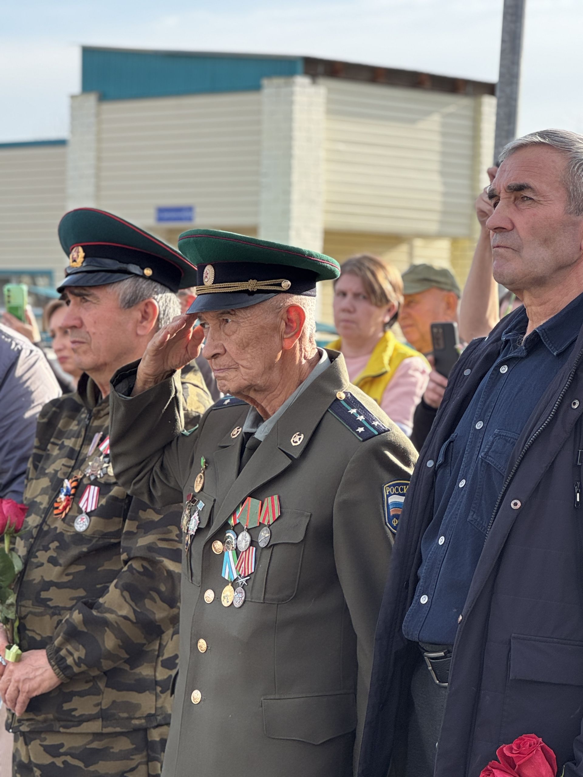 В Высокогорском районе увековечили память погибших участников СВО