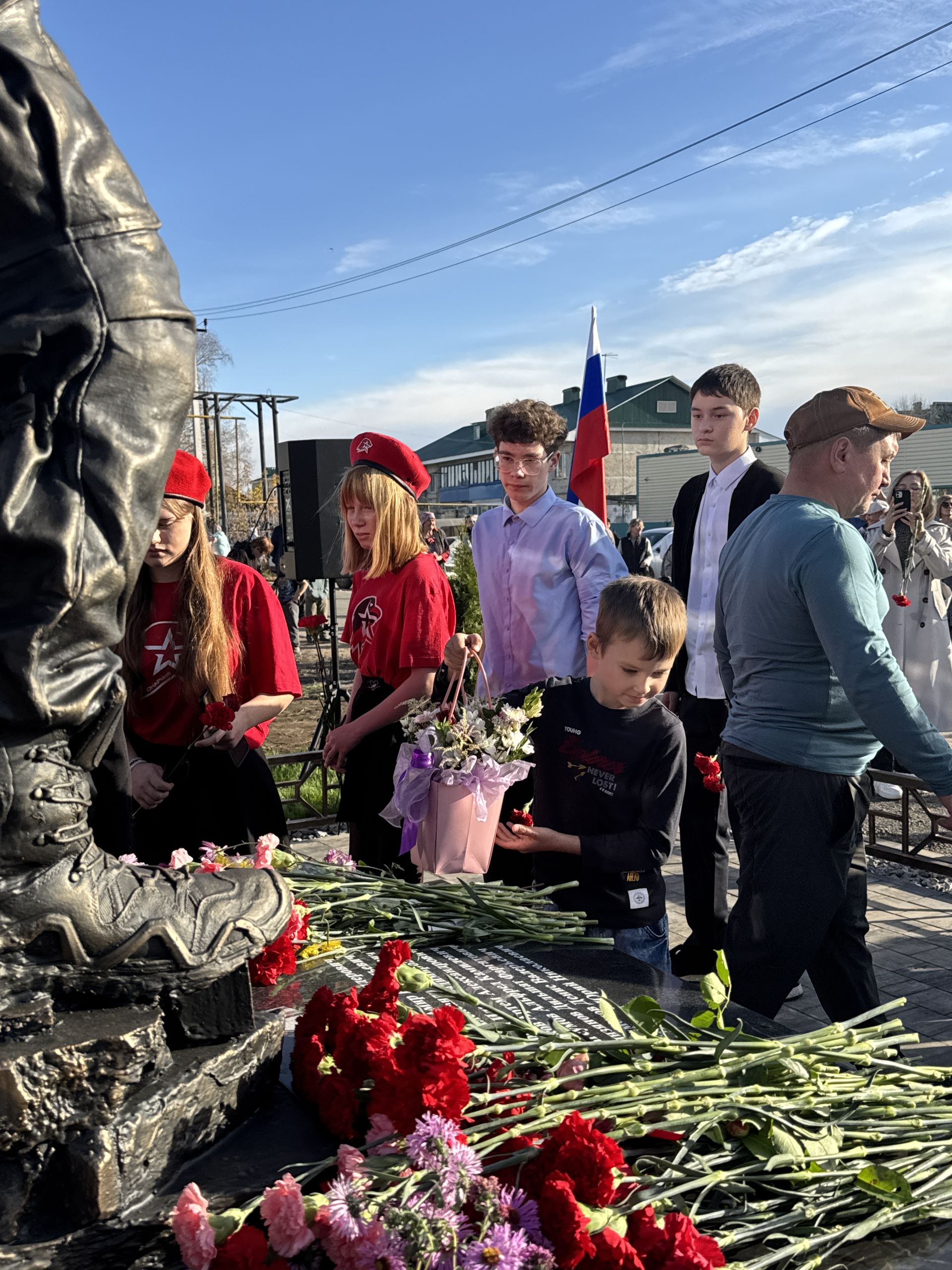 В Высокогорском районе увековечили память погибших участников СВО