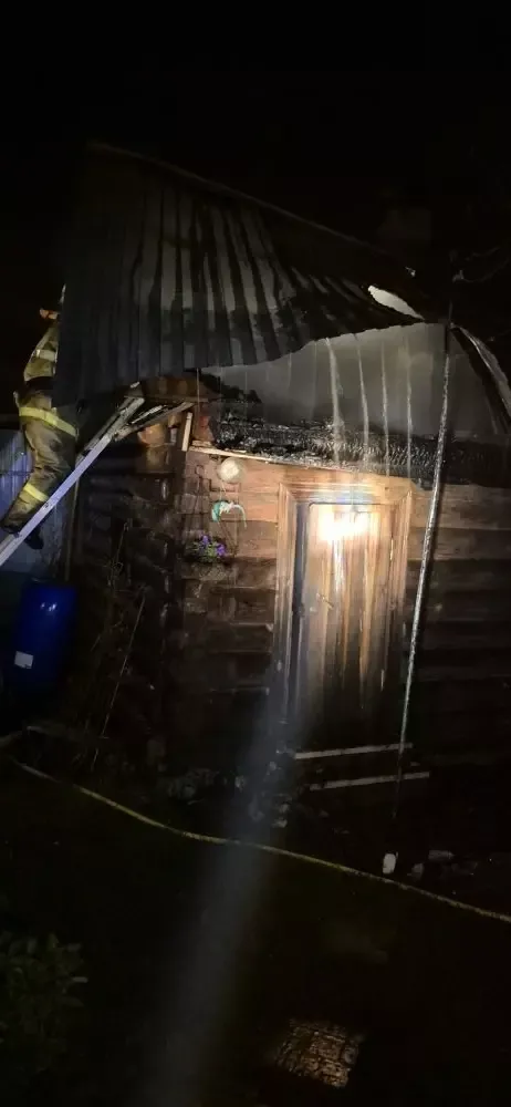 В СНТ «Химик» сгорели две бани на площади 36 квадратных метров