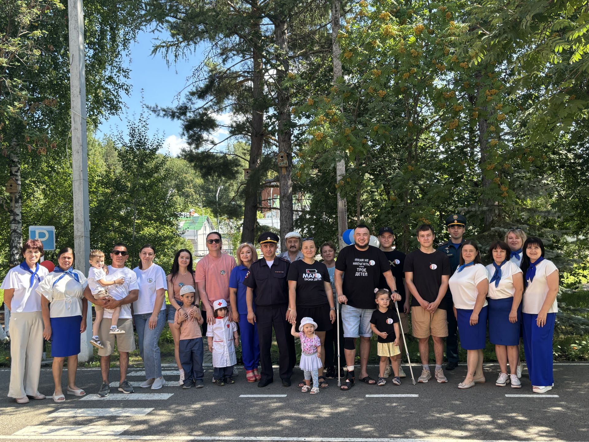В детском саду «Рябинушка» прошел конкурс «Старты поколений» ко Дню семьи