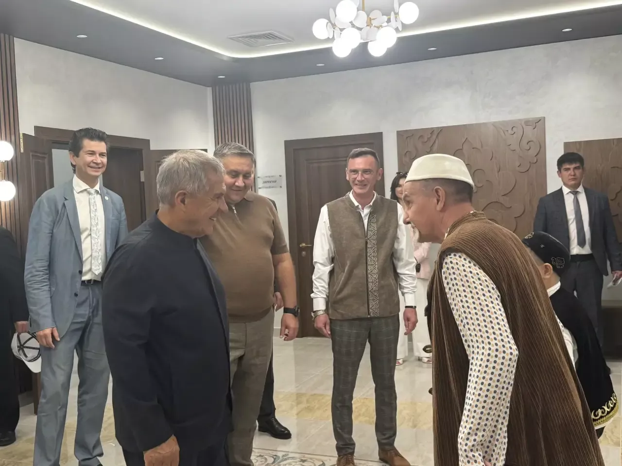 Рустам Минниханов посетил обновленные социальные объекты в Высокогорском районе