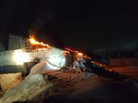 Пожар на складе в селе Шапши охватил 50 кв.м