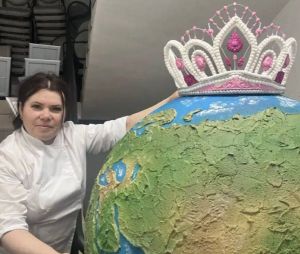 Высокогорский кондитер приняла участие в создании торта «Мисс БРИКС 2026»