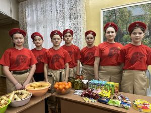 Ярмарка в поддержку бойцов СВО прошла в Большебитаманской школе