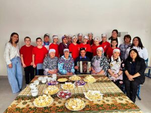 Семейный мастер-класс в школе: как готовили традиционный хворост кош теле