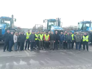 Почему сельхозтехника попадает в ДТП и как к посевной готовятся в районе