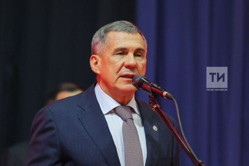 Минниханов: В РТ делается всё, чтобы культурная жизнь районов не отличалась от городской