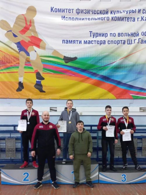 Высокогорские спортсмены принесли три медали с турнира по вольной борьбе им.Ионова