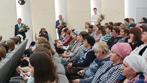 Матерей и жён высокогорских мобилизованных поздравили с наступающим 8 марта