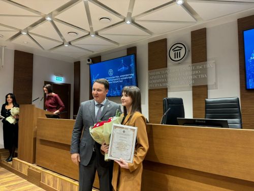 Журналист телеканала «Биектау-ТВ» Эндже Гарафиева победила в  номинации «Лучший материал о строительстве объектов социально-культурного назначения в Республике Татарстан среди телеканалов и радиостанций»