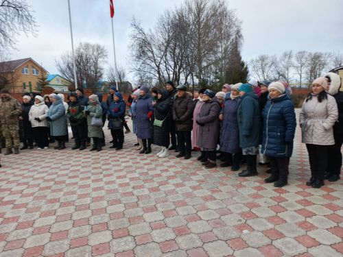 В Дубъязах открыли мемориальную доску Ильшату Галимову