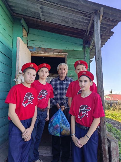 «Оранжевое настроение»: тепло сердец и помощь пожилым