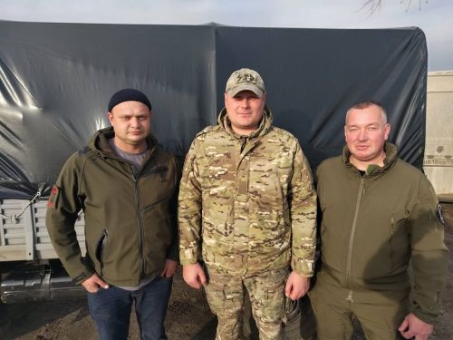Гуманитарная помощь: 2 тонны груза для бойцов в зоне СВО